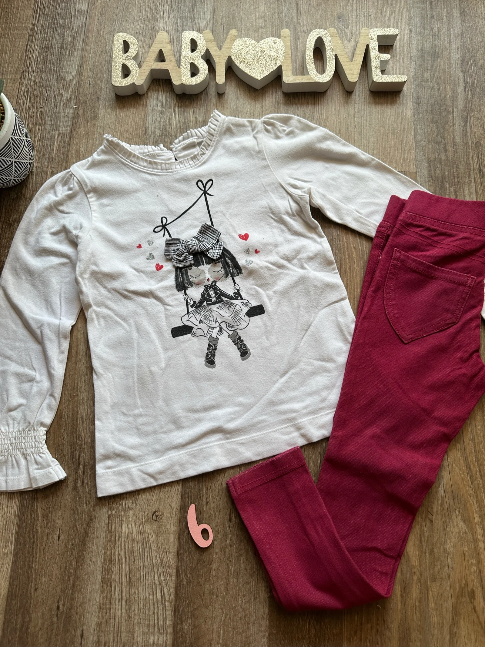 Ensemble fille 6 ans haut blanc fantaisie + jegging bordeaux Kiabi